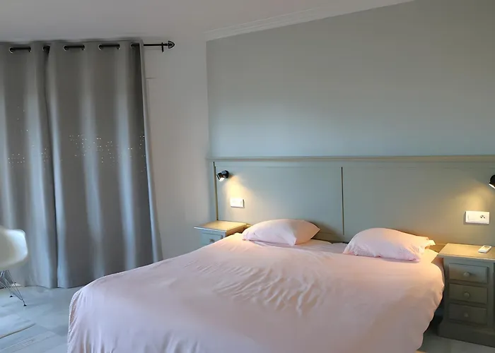 Villa 9 Pers In Burriana Nerja